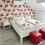 Era Harmonia Lakosztaly 公寓 哈卡尼