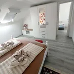 Era Harmonia Lakosztaly 哈卡尼