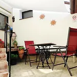 Era Harmonia Lakosztaly 哈卡尼