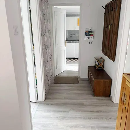 Era Apartment *